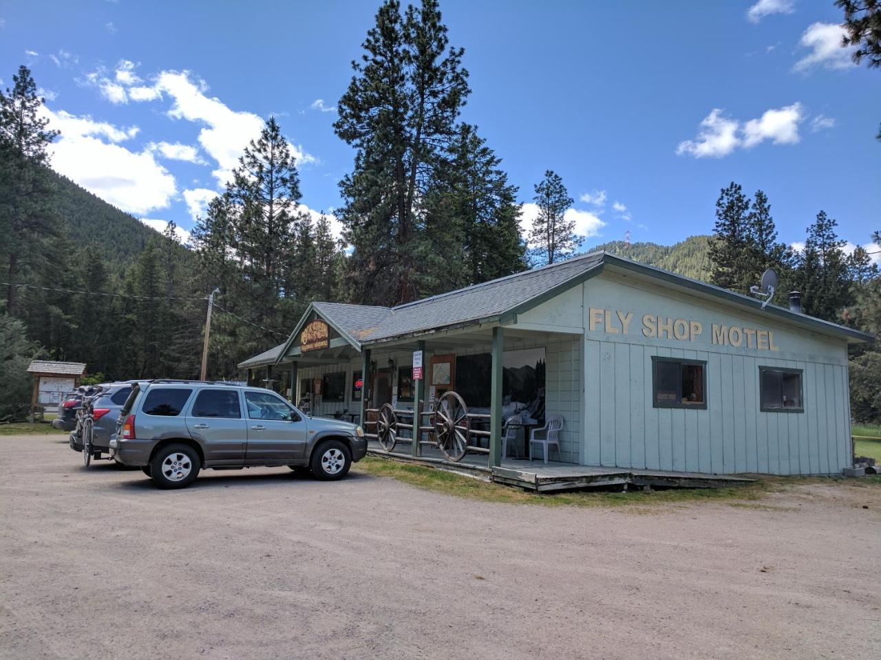 Rock Creek Mercantile & Motel Clinton Exteriör bild
