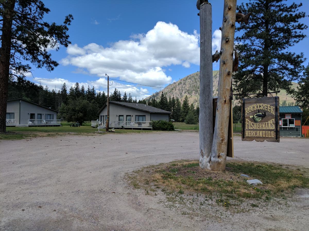 Rock Creek Mercantile & Motel Clinton Exteriör bild